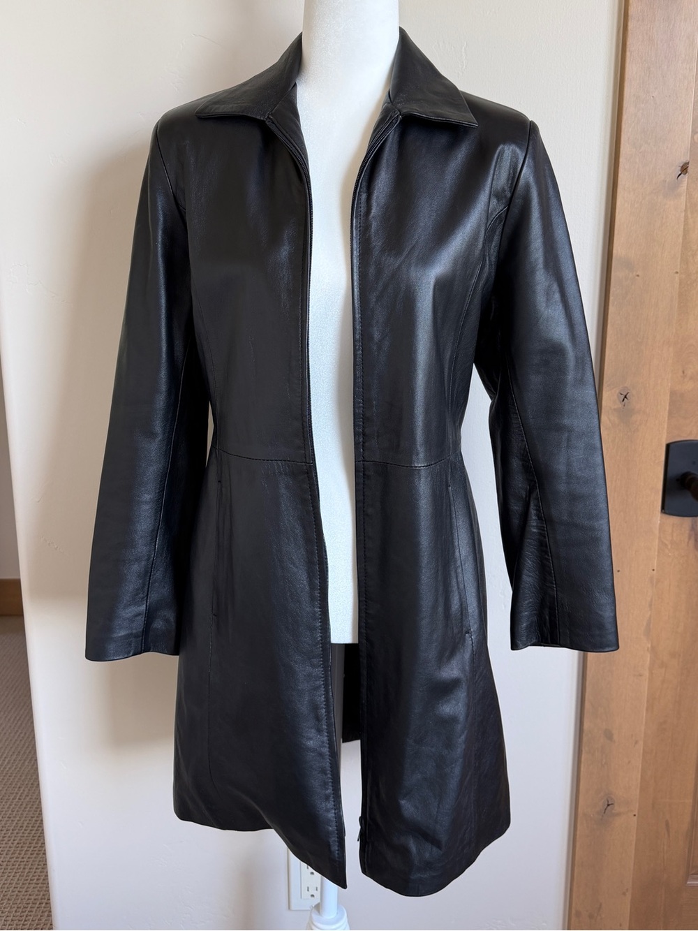 Vintage Leather Coat | Size S - Picture 1 of 6